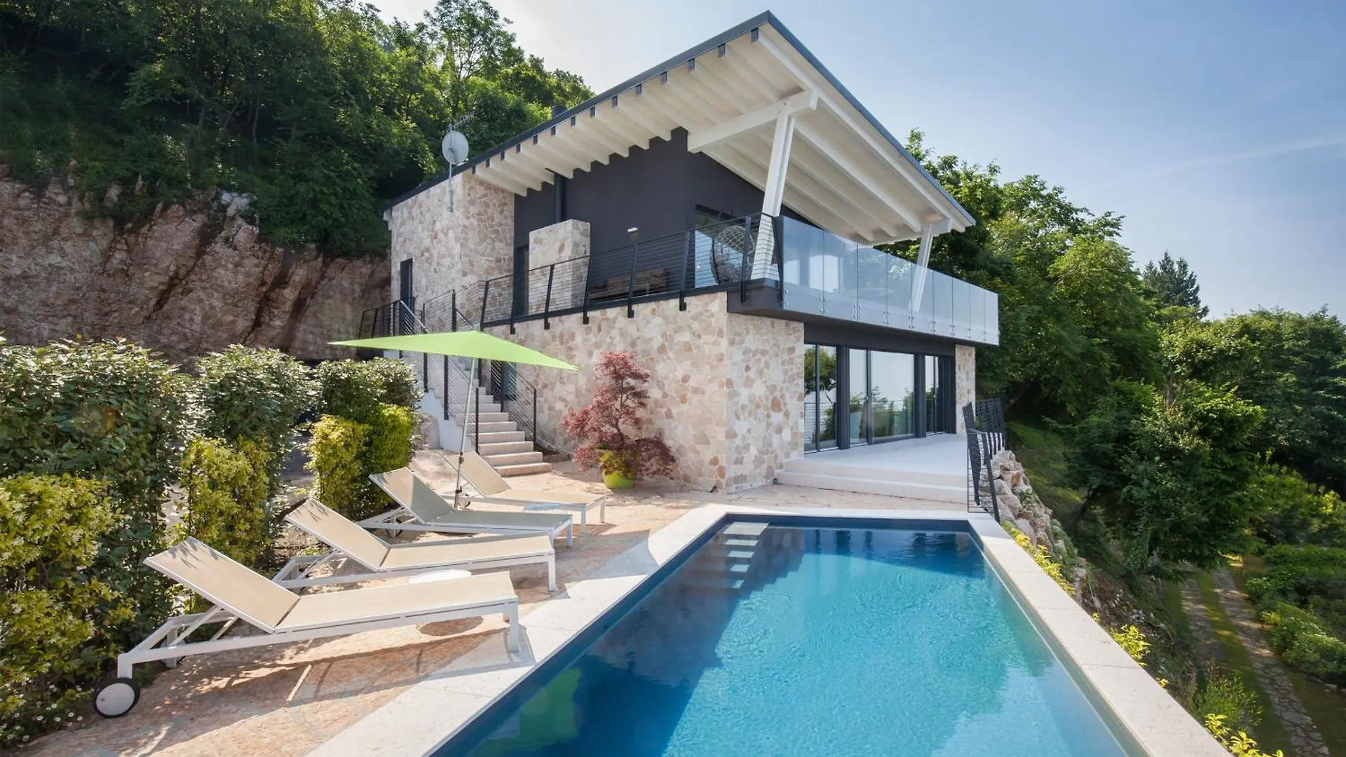 Only Adult Villa Montelago With Pool联系方式